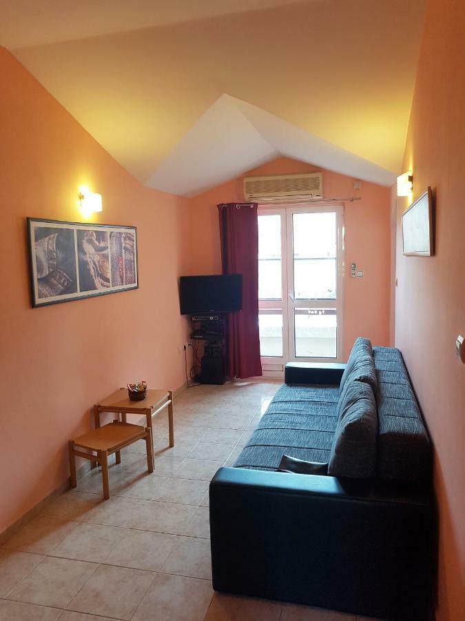 Apartment Danijela บุดวา ภายนอก รูปภาพ